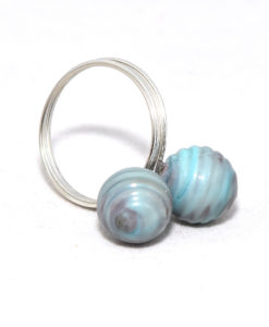 Ring spiraal blauw paars 2 bollen